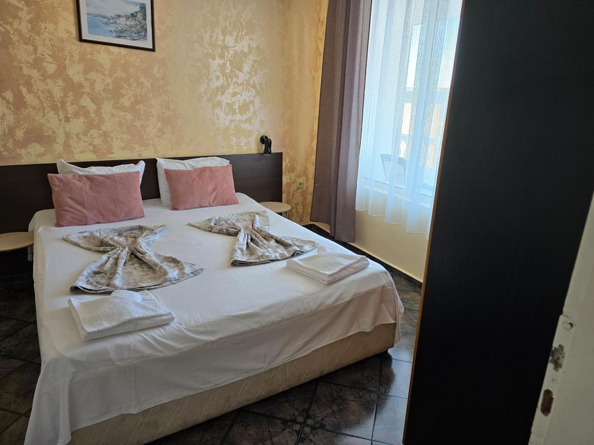 Orion Guest House Sozopol Exterior foto